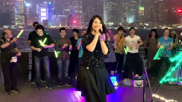 火遍全国的神曲广东爱情故事香港网红彭梓嘉的演唱怎么样
