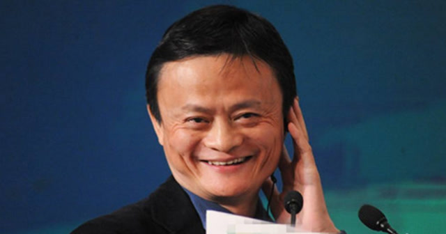 淘宝客户:叫你老板马云接电话,马云抢过电话:你好,我是小马!