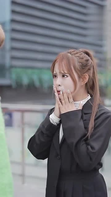 可乐希望娜娜和自己结婚,这幸福来得太突然了,娜娜都懵了!