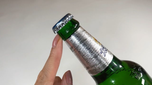 啤酒瓶盖小机关图片