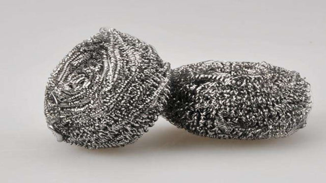 家里废旧的钢丝球以后别直接扔掉了,稍加改造,效果太棒了