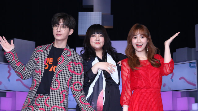 炎亚纶夸吴宗宪聪明太会接梗 吴珊儒被问小猪周扬青瘪嘴翻白眼