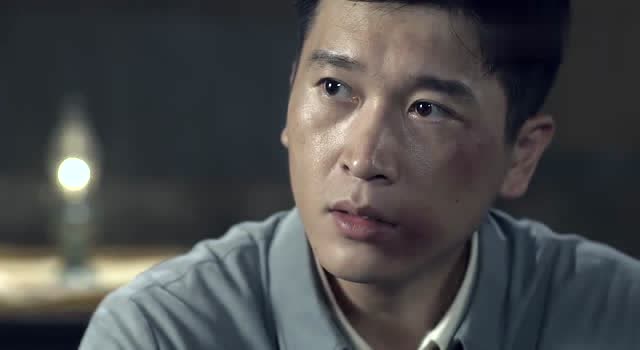 雪豹坚强岁月:张楚今天要揍周卫国,却反被揍,结果扎心了!