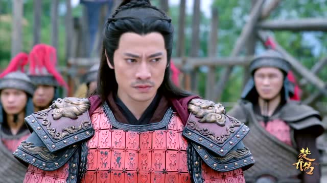 秀丽军为了顾全大局,竟然遭到了男子的威胁,实在是可气