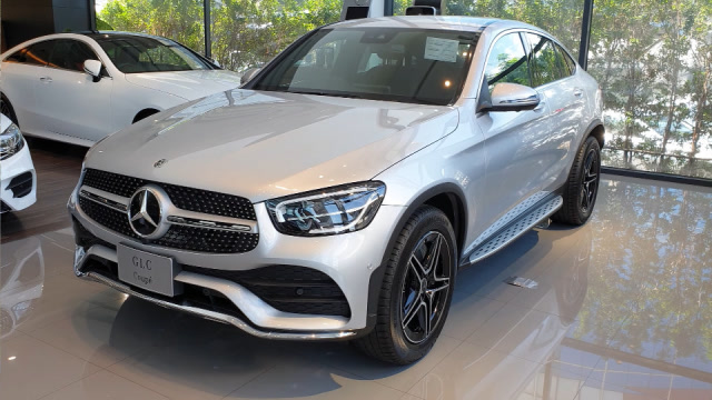 2019款奔驰glc220d到店实拍,详细了解外观内饰后,买不买自己想