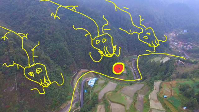 此地"三龙聚首"守护龙穴,气势威猛,这种风水地形你有何看法?