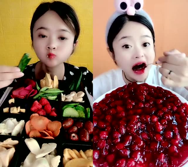 美女直播吃冻干水果脆,酸甜草莓酱,看着就过瘾,是我向往的生活!