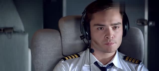 绝命航班:飞机又遇到风暴,无奈只好攀升,估计要出事情啊!