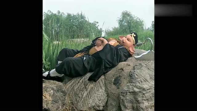 西游记经典桥段模仿,猪八戒演的真是像,动作表情太到位了!