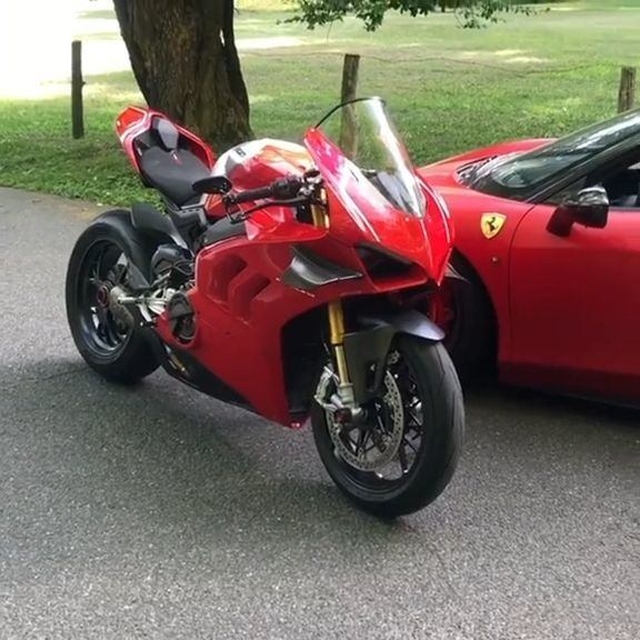 杜卡迪与法拉利的梦想组合 #跑车