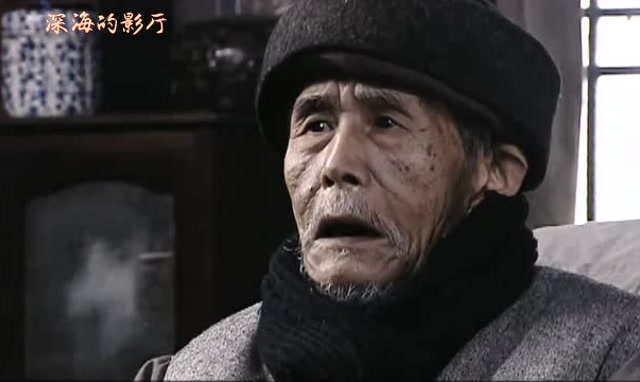 刀锋1937:女子打呼噜震天响,儿子掐她的鼻子惊醒,不料吓坏了她爹