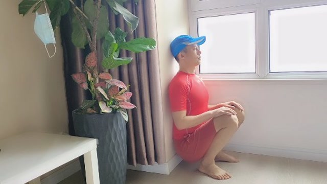 肾气不足就做乞丐蹲,每天蹲10分钟,蹲一蹲,利全身