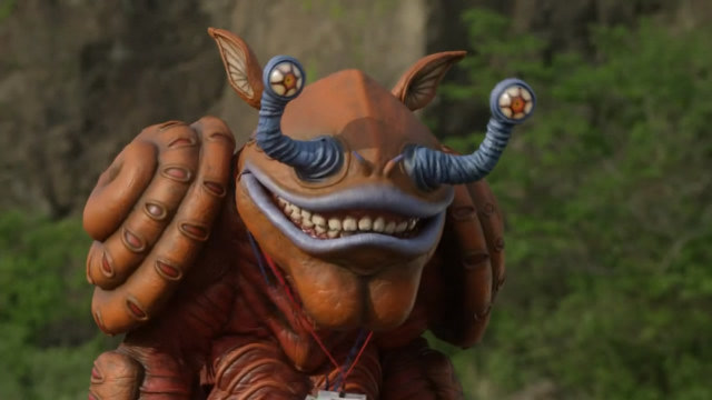 艾克斯奥特曼:大家对战怪兽,大地却向一边跑去,博士感到奇怪