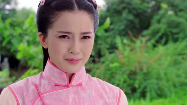 忍冬艳蔷薇:韩冲骑着车子走了,可把忍冬气坏了