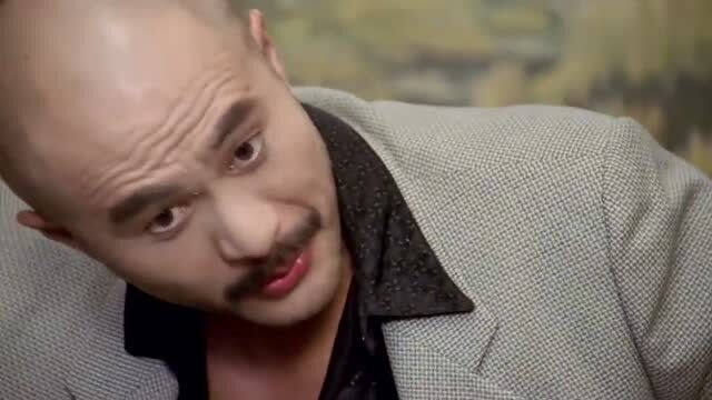 赌神3:老千还想偷看赌神的底牌,吴镇宇这烟灰弹得非常到位