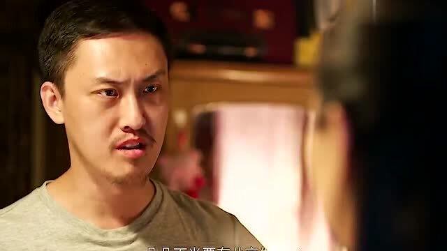 白天送外卖晚上跑代驾,送餐被自己人算计,法师刘海柱太可怜了.