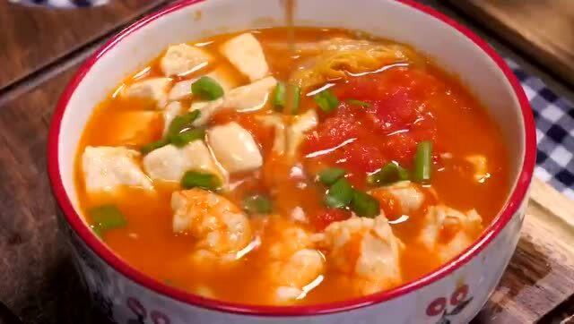 番茄鲜虾豆腐汤
