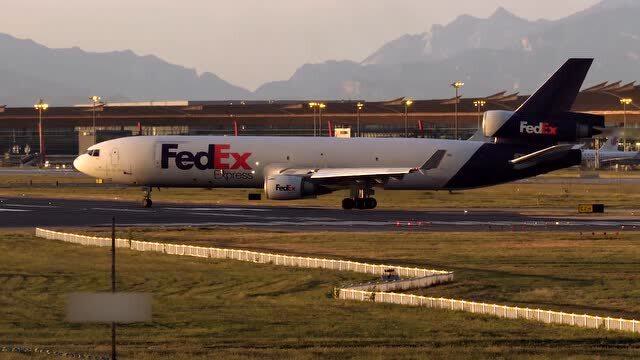 北京首都机场,联邦快递麦道md-11f货机,震撼起飞降落!