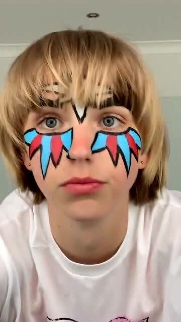 本特奥尔特 走路那个架势真的很哈尔,少年不拘泥于性别!