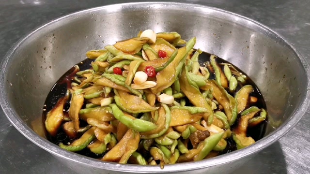 酱腌佛手瓜学会这样做真好吃大厨教你标准化配方简单易学