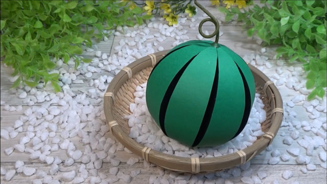 手工diy教程,教你制作一个纸西瓜,折纸艺术