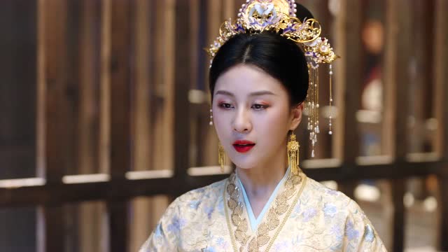 前辈探班?石飞仙疯魔,班婳心态好着呢