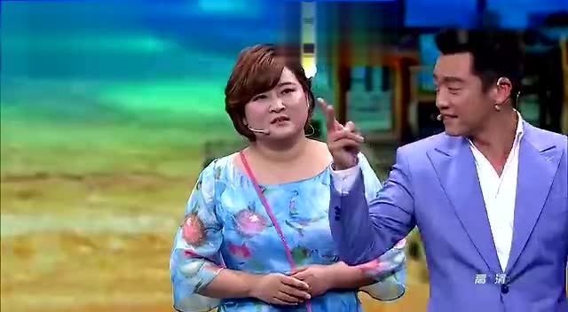 贾玲郑恺《海岛之恋》