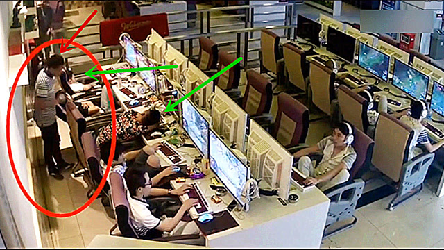 监控拍下男子在网吧同一地方偷窃两次!得手之简单让人警惕!