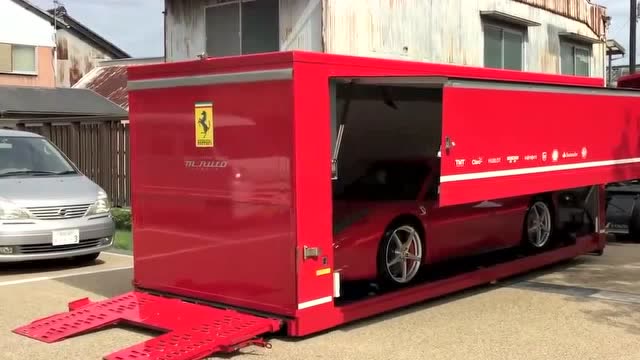 法拉利的卡车,打开车厢才知道为什么值500万