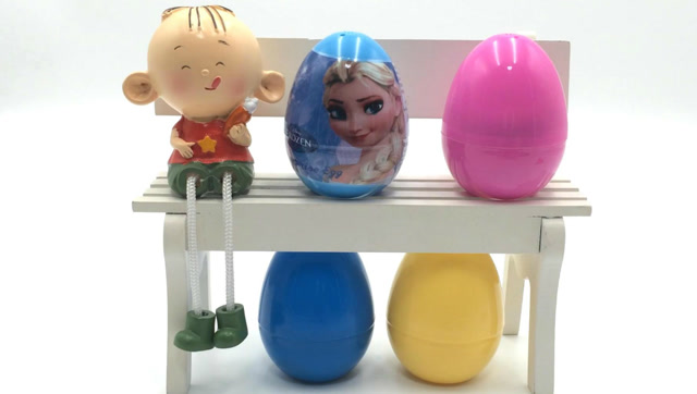 大耳朵图图发现冰雪奇缘艾莎公主奇趣蛋