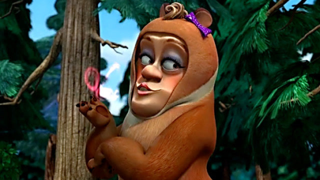 美熊计真厉害,光头强打扮成母熊的模样,成功吸引住了熊大熊二!