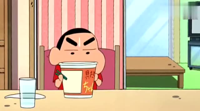 蜡笔小新,小新吃个泡面,都这么贱贱的!