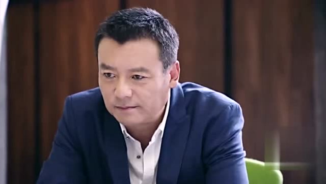 北上广依然相信爱情:董启明把婚礼的事交给了王茂