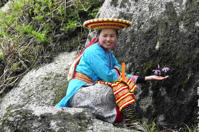 龙瑶幽谷看风景