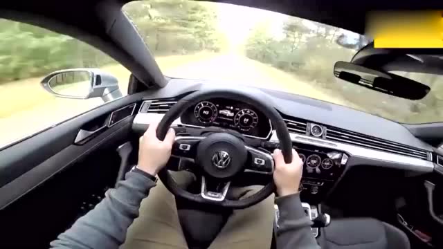 试驾2018款大众cc,用弹射起步才知道2.0t动力有多猛