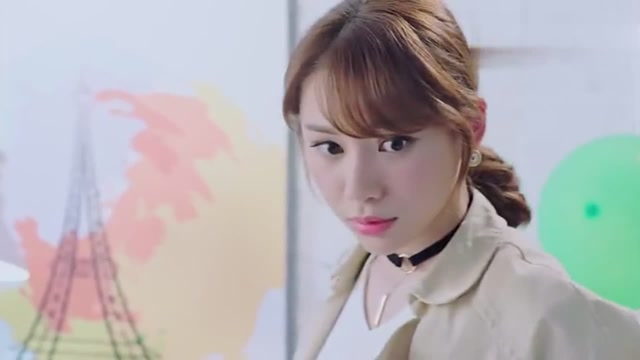 李子铭向嘉妮求婚,没想到嘉妮拒绝了李子铭的求婚