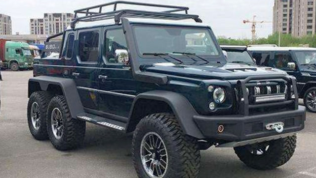 北汽6轮"巨无霸"来了!bj80版66皮卡,车高2米5,充实的肌肉感!