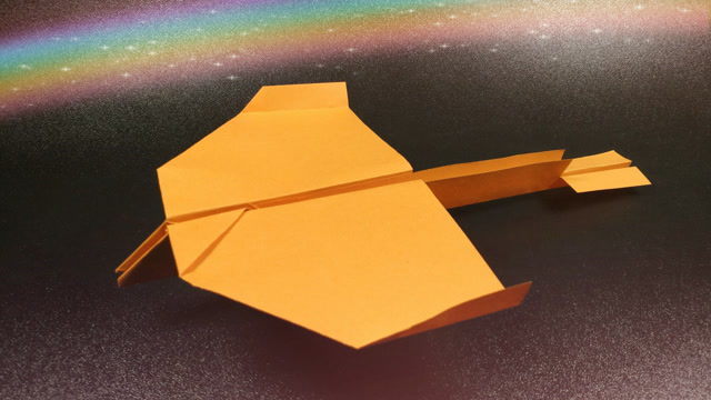 拥有众多粉丝的著名纸飞机"dc-03",折法如此简单,了解一下?