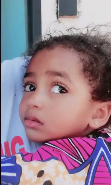 漂亮的中非混血宝宝,是非洲宝宝中幸运的,只因为有个中国爸爸