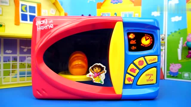 《玩乐三分钟》蒸美味的鲤鱼 给玩具小宝宝们吃