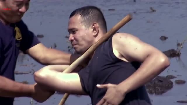 带你见识菲律宾短棍术的威力!两根棍子就能让你变身格斗高手