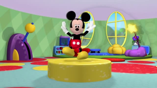 米奇妙妙屋:米老鼠拉着博士的地图,准备出发寻找宝藏了