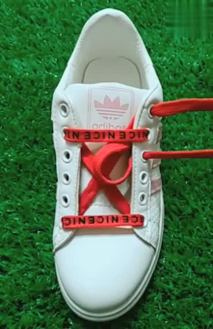 花样系鞋带:懒人最爱的花样系法,手法简单又时尚!