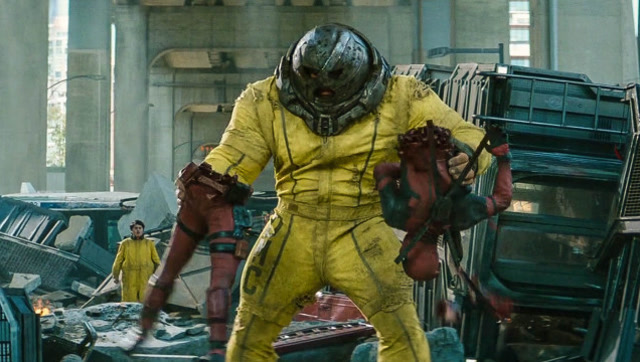 冰盒监狱最强变种人,人称红坦克,实力强悍,轻松把死侍撕成两半