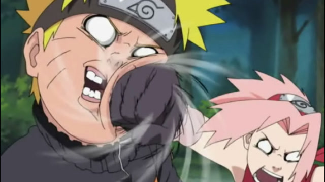 小樱一拳揍飞鸣人,还破了新纪录