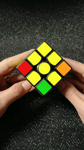 新手复原魔方必学的小鱼公式,上左下左上左左下.