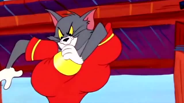 猫和老鼠:汤姆在海滩上练肌肉!