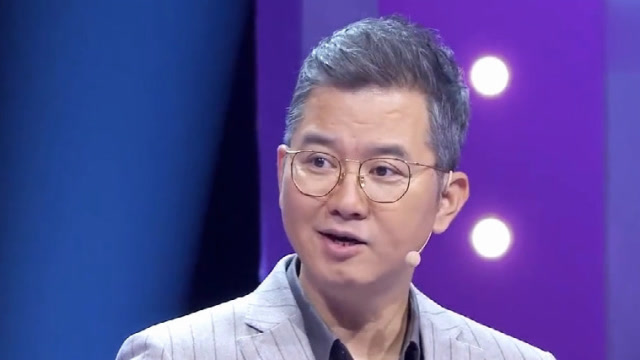 赵川一句话问懵女实习生,女孩借势泼冷水逗笑嘉宾