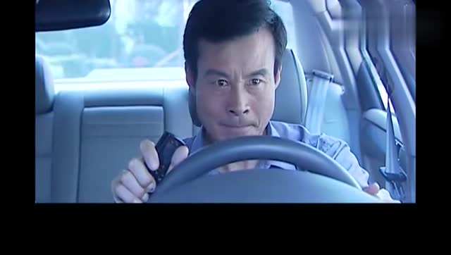 罪域:李子涛看见手下跟自己女人约会,气的暴打自己女人