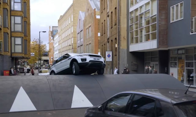 国外发明了奇葩减速带,不是为了车子减速,而是看车子的动力系统